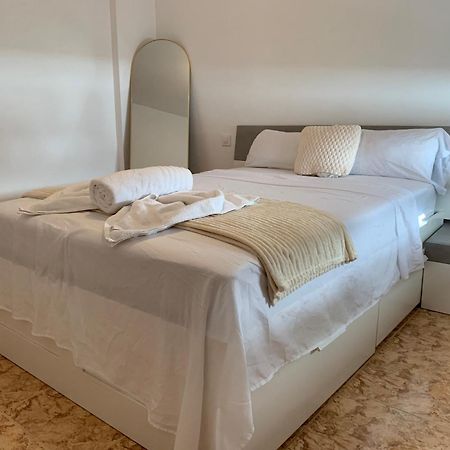 Appartamento Pisos Baraja Gl Madrid Esterno foto