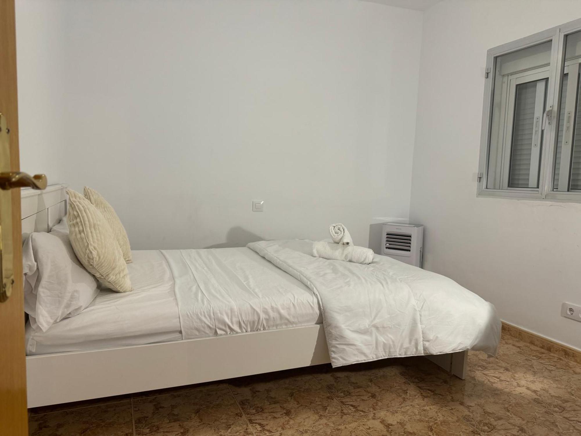 Appartamento Pisos Baraja Gl Madrid Esterno foto