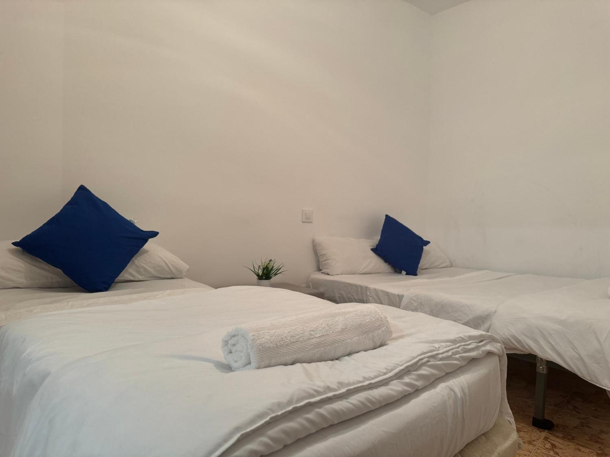 Appartamento Pisos Baraja Gl Madrid Esterno foto